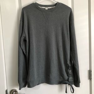 GARAGE GREY CREWNECK W/ TIE SIDE ON LEFT SIDE - SM